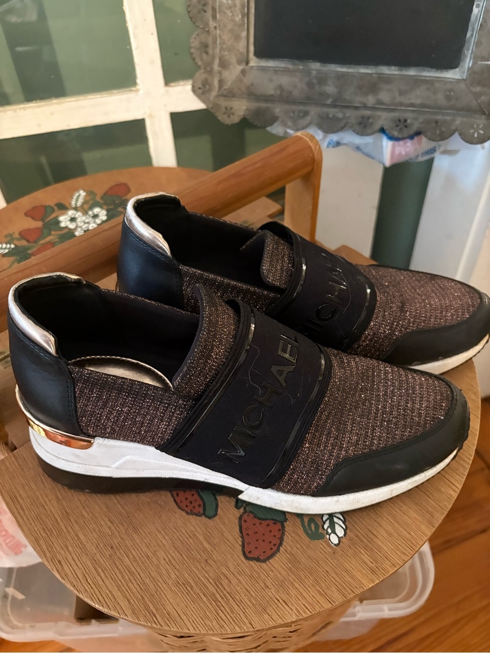 Michael Kors Felix Extreme Black Rose Shoes